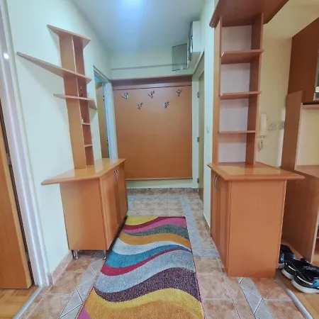 Sunny Duplex With Vodno View And Tour Guide Host 아파트 *