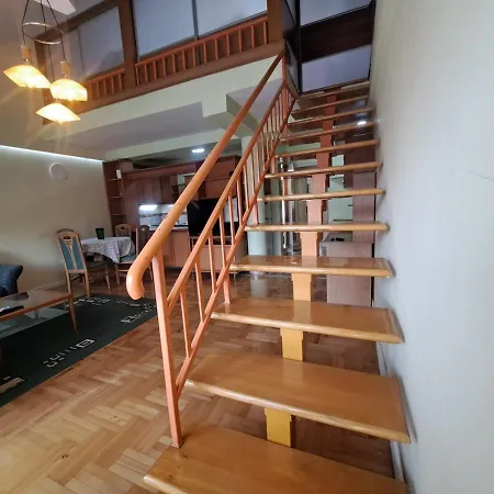 아파트 Sunny Duplex With Vodno View And Tour Guide Host *