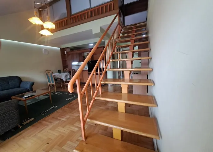 아파트 Sunny Duplex With Vodno View And Tour Guide Host *