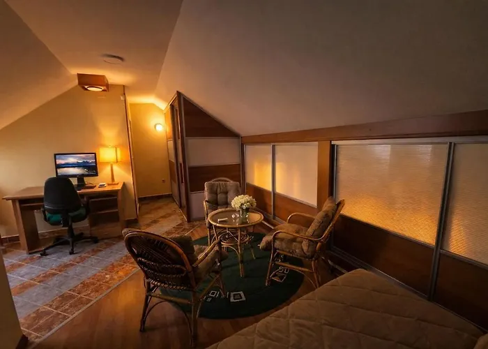 Sunny Duplex With Vodno View And Tour Guide Host 아파트 스코페